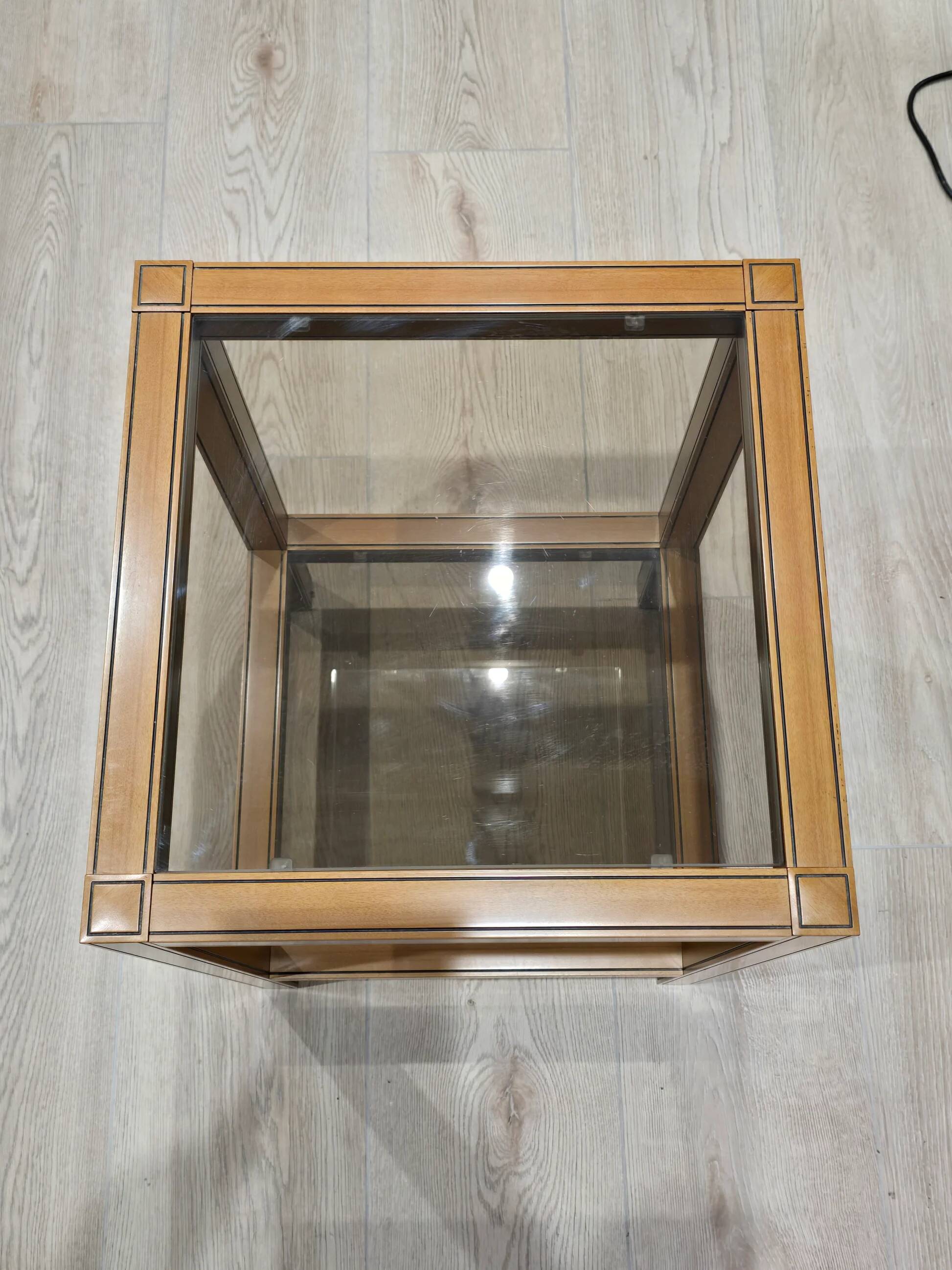 Vintage wood and glass side table – Graphic design – 1970s/1980s