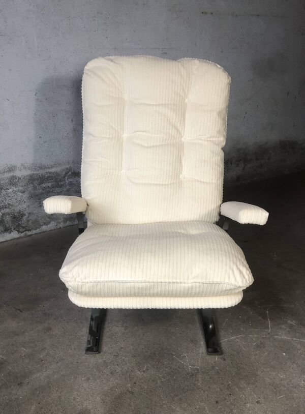 Fauteuil en velours beige et métal chromé, 1970