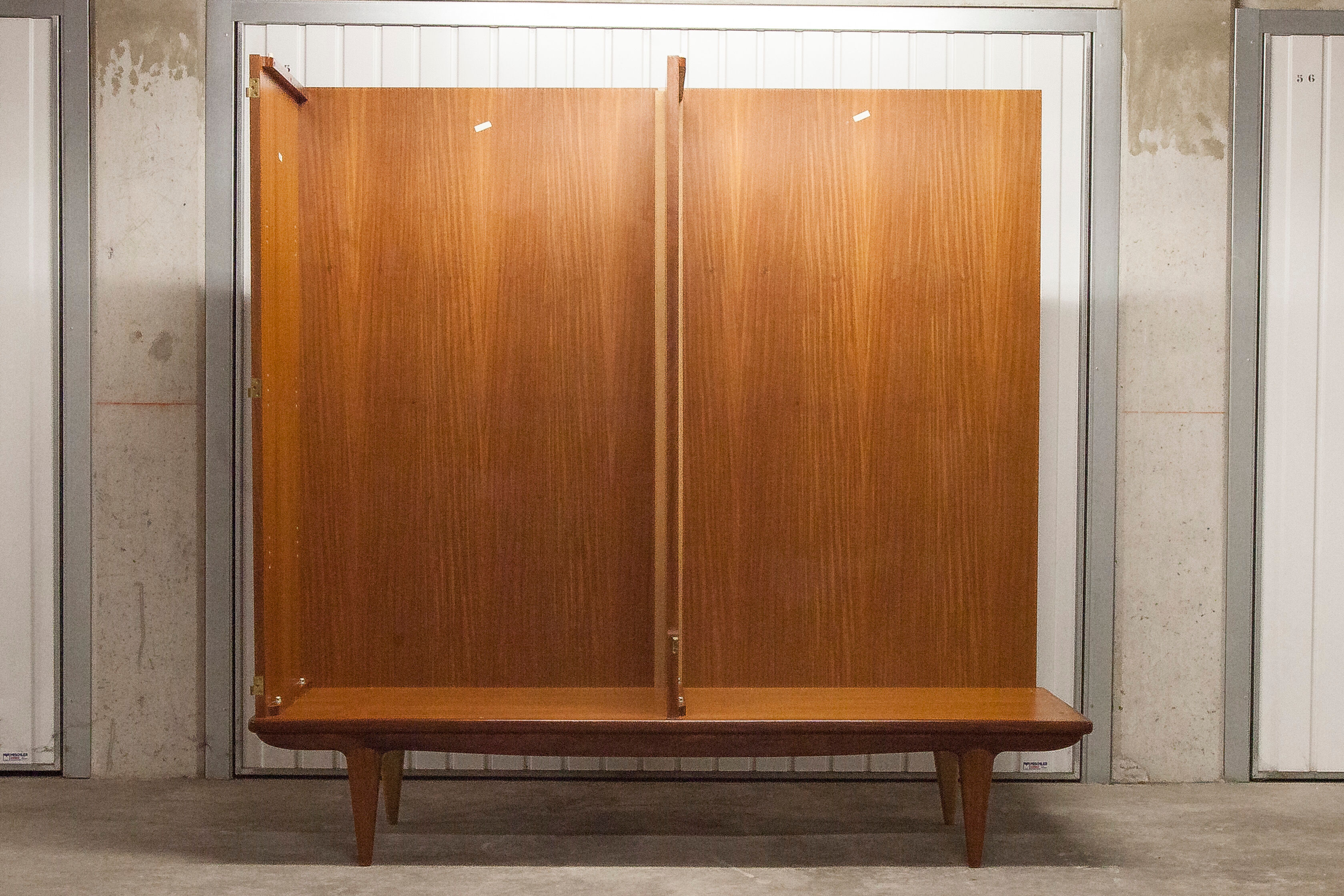 Scandinavian wardrobe 1960 teak 4 doors, 3 drawers, 2keys
