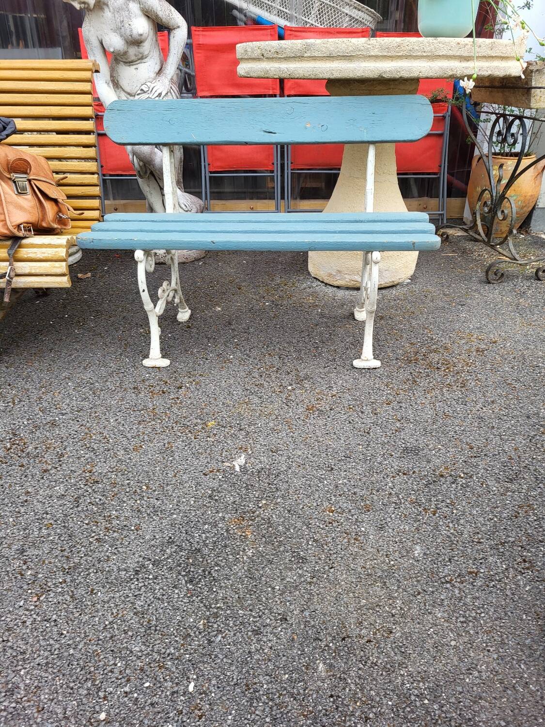 2-seater cast iron garden bench from the 19th century