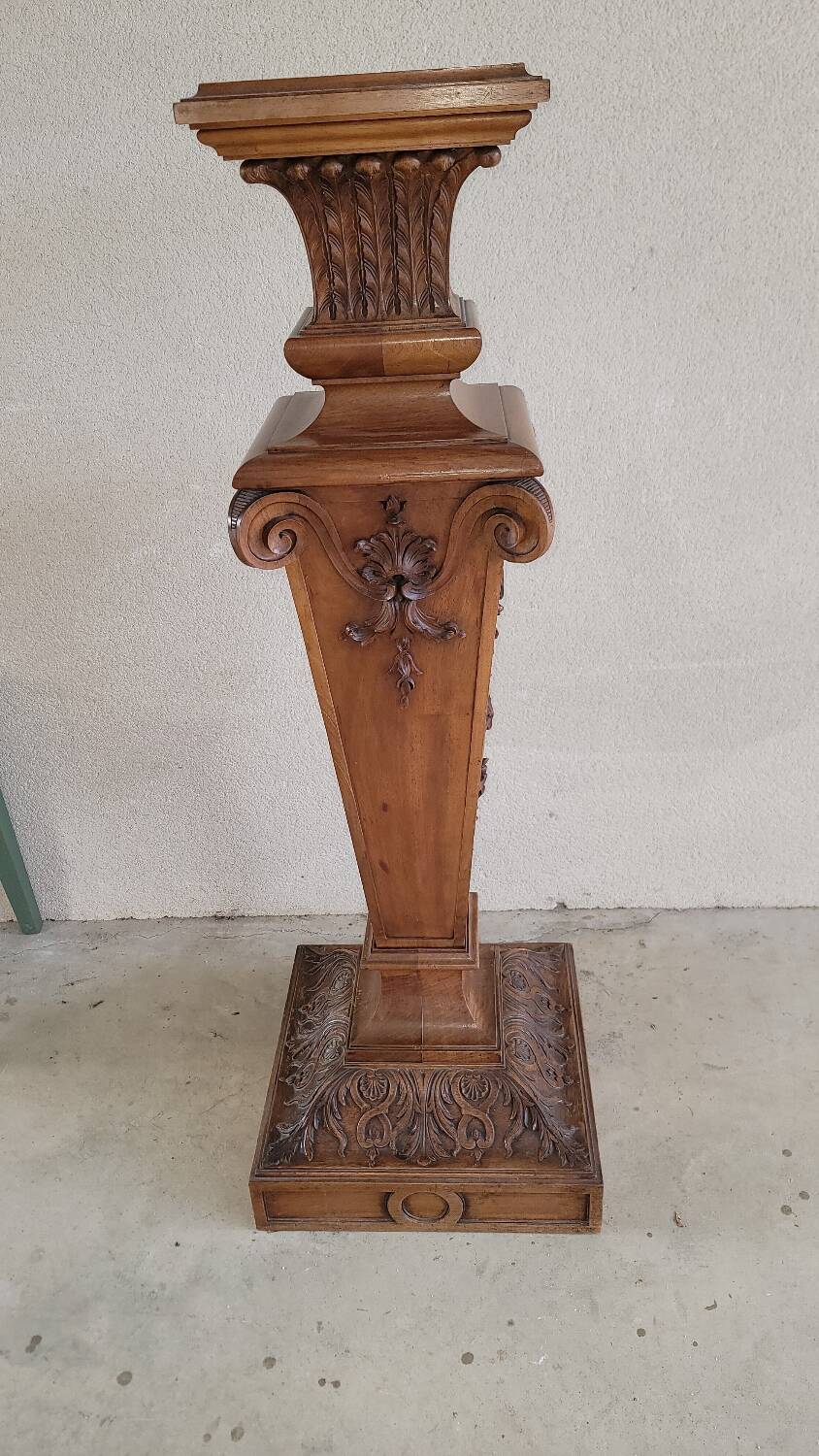 Late 19th century column