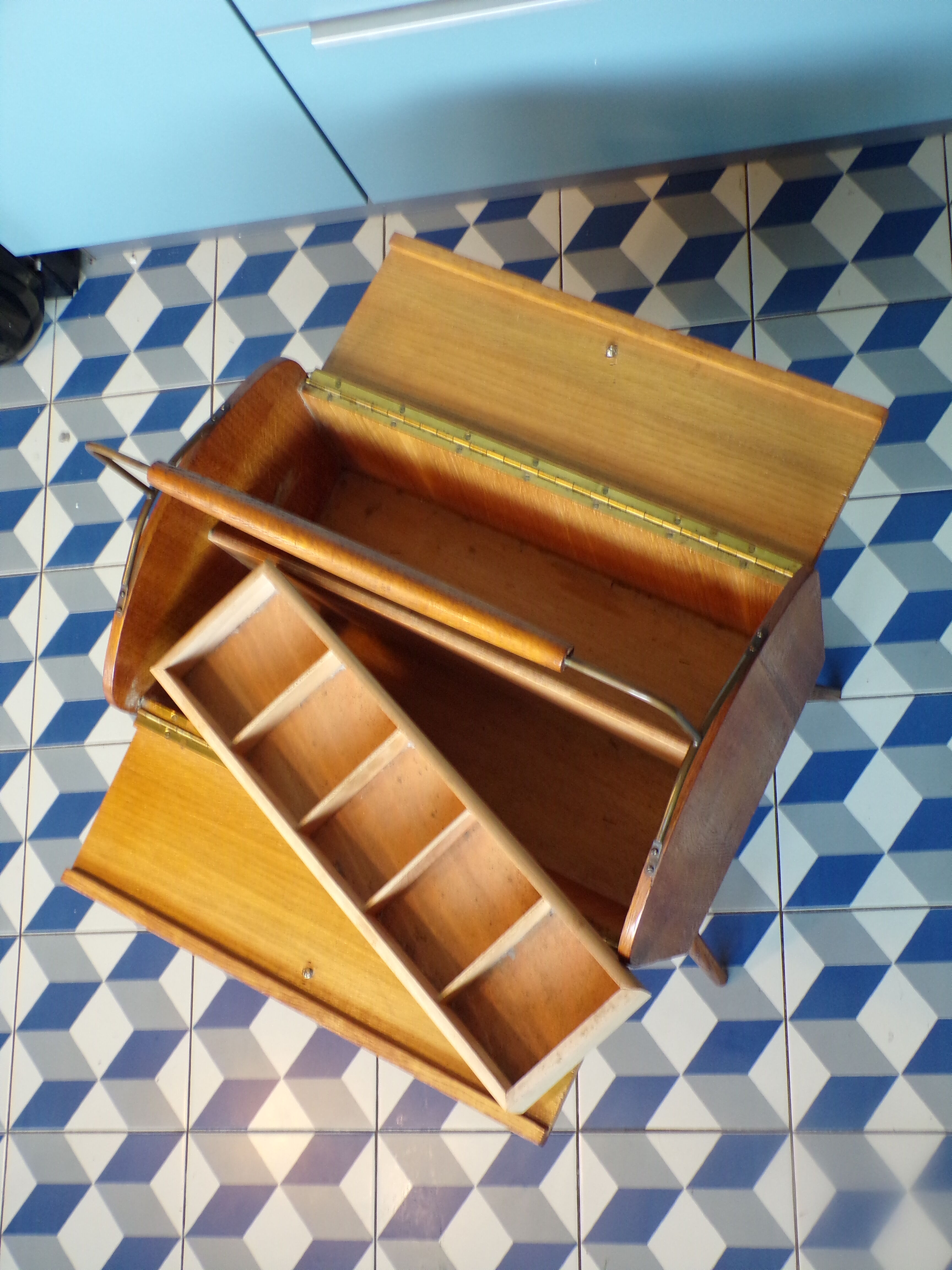 Vintage worker 2 doors