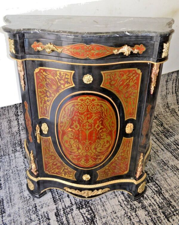 Bahut style boulle en bois
