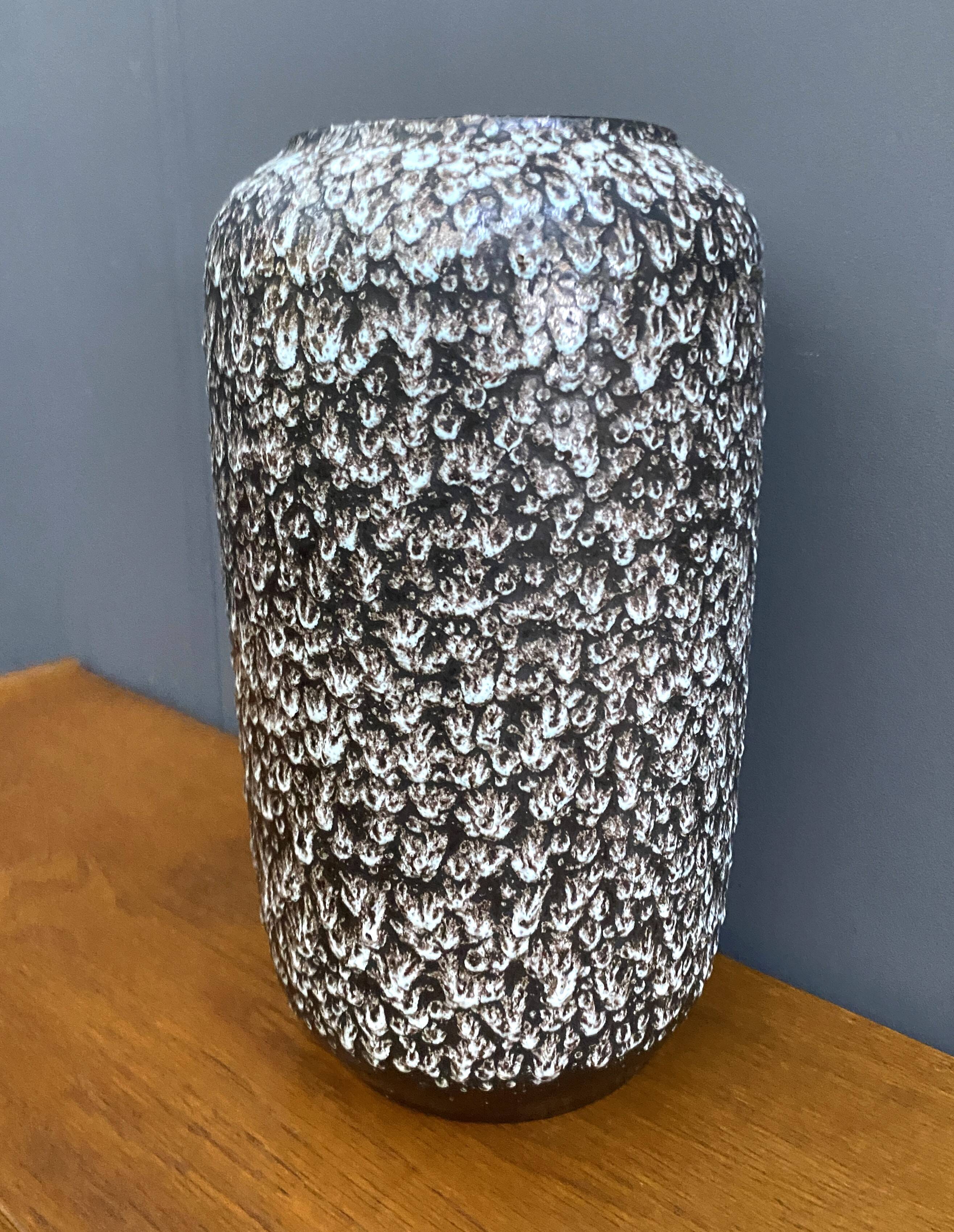 large Ceramic Black and White vase by Scheurich Germany model 546-40