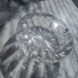 Empty glass pocket