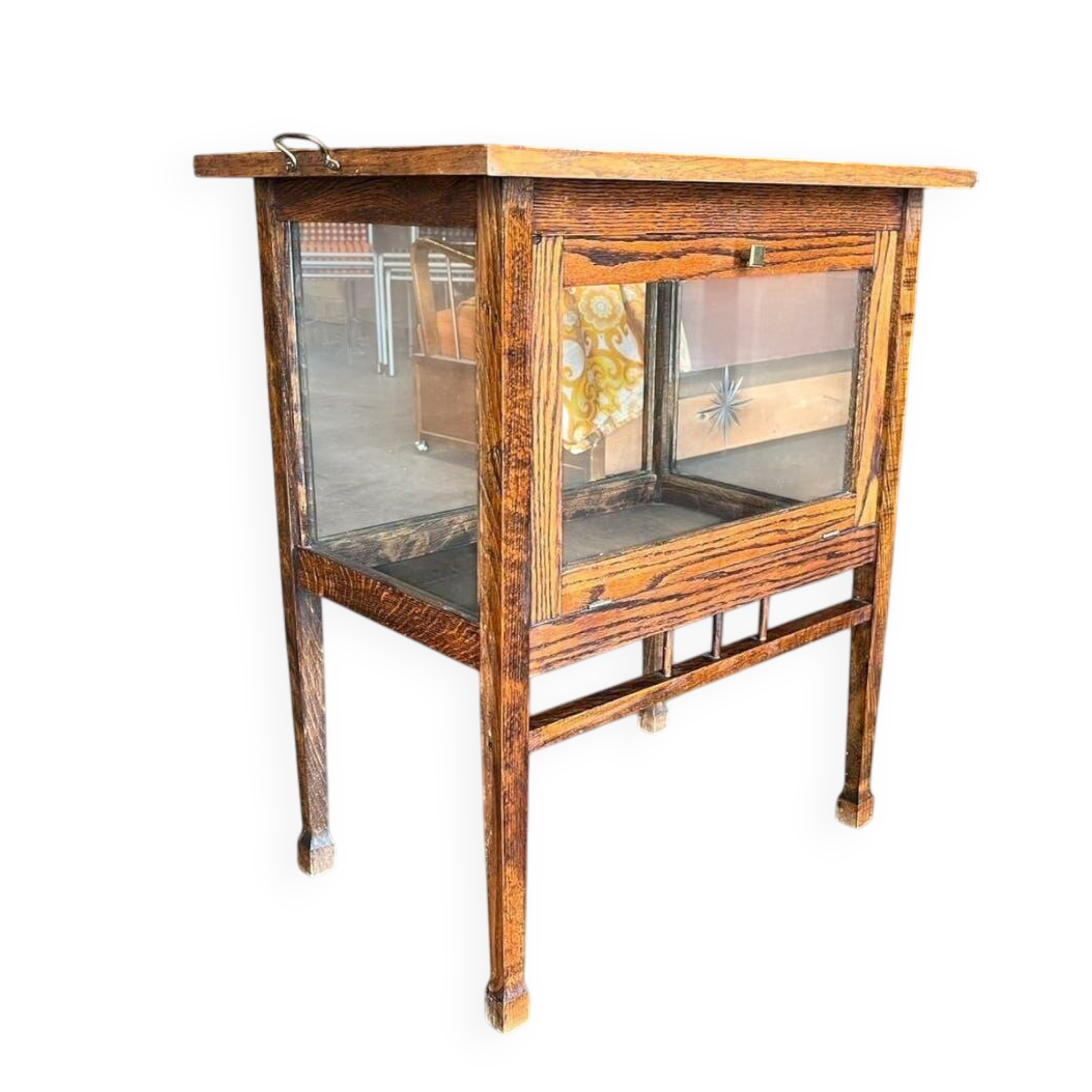 Vintage wooden display cabinet / tea cabinet / showcase