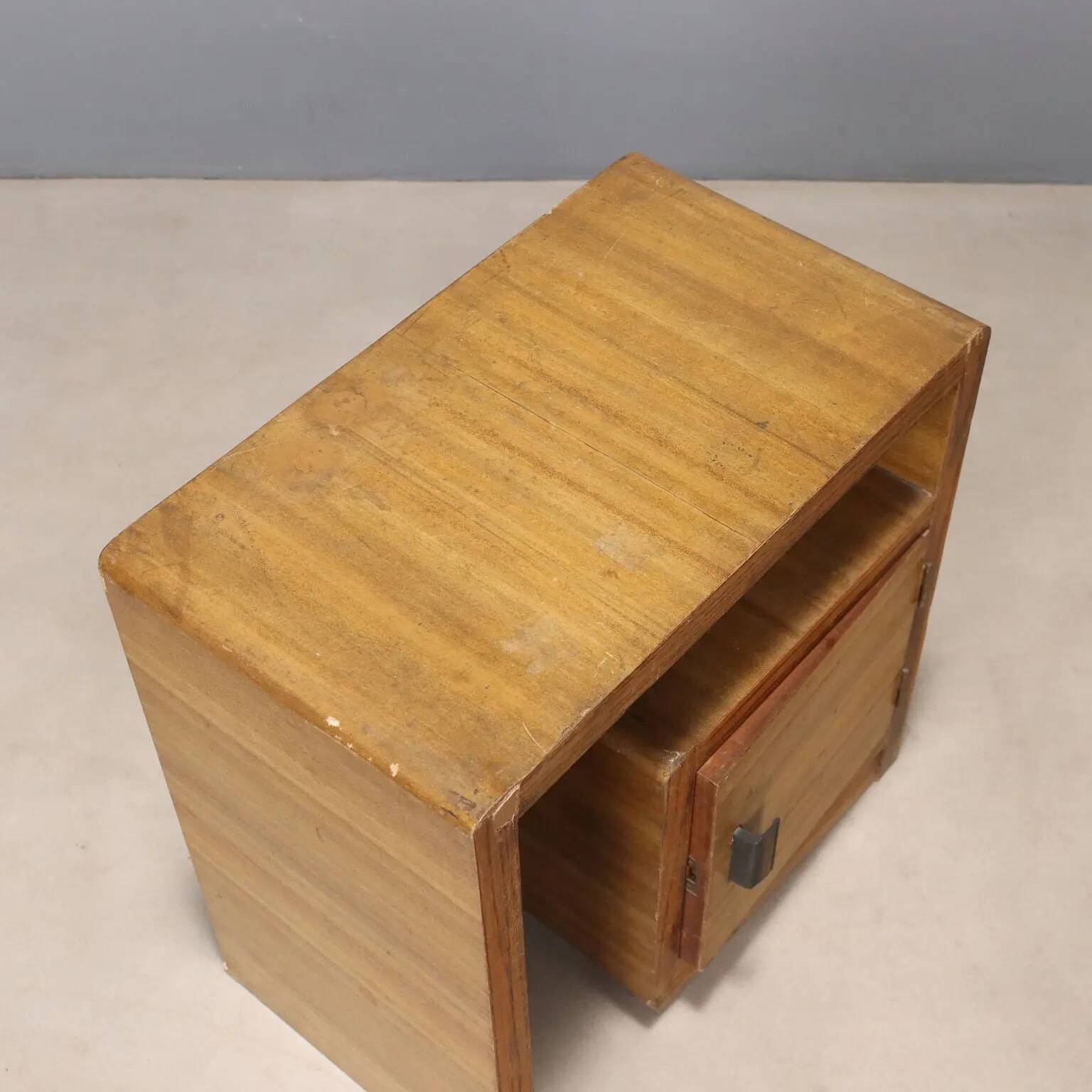 Vintage bedside table in exotic wood veneer, 1930s-1940s design.