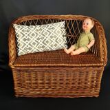Rattan chest bench