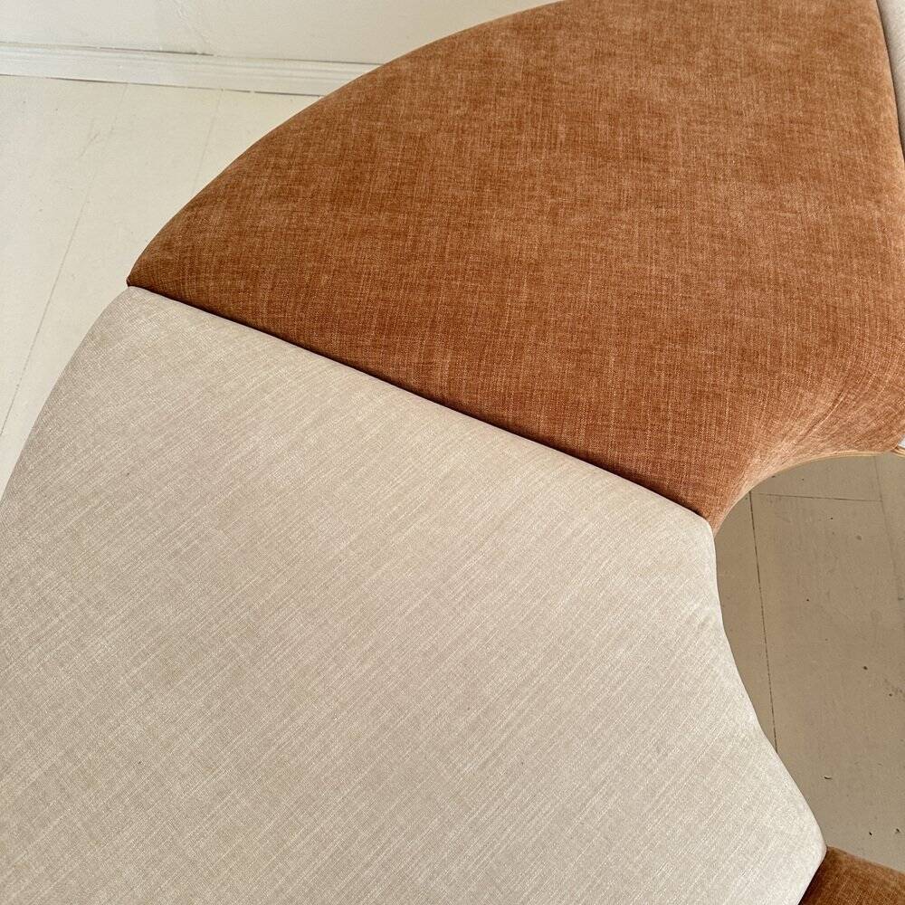 Postmodern Rondell Round Sofa in Velvet Fabric, 1980s