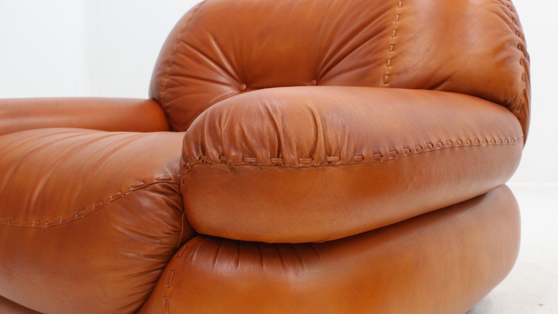 Sapporo cognac leather armchairs by Girgi 1970s