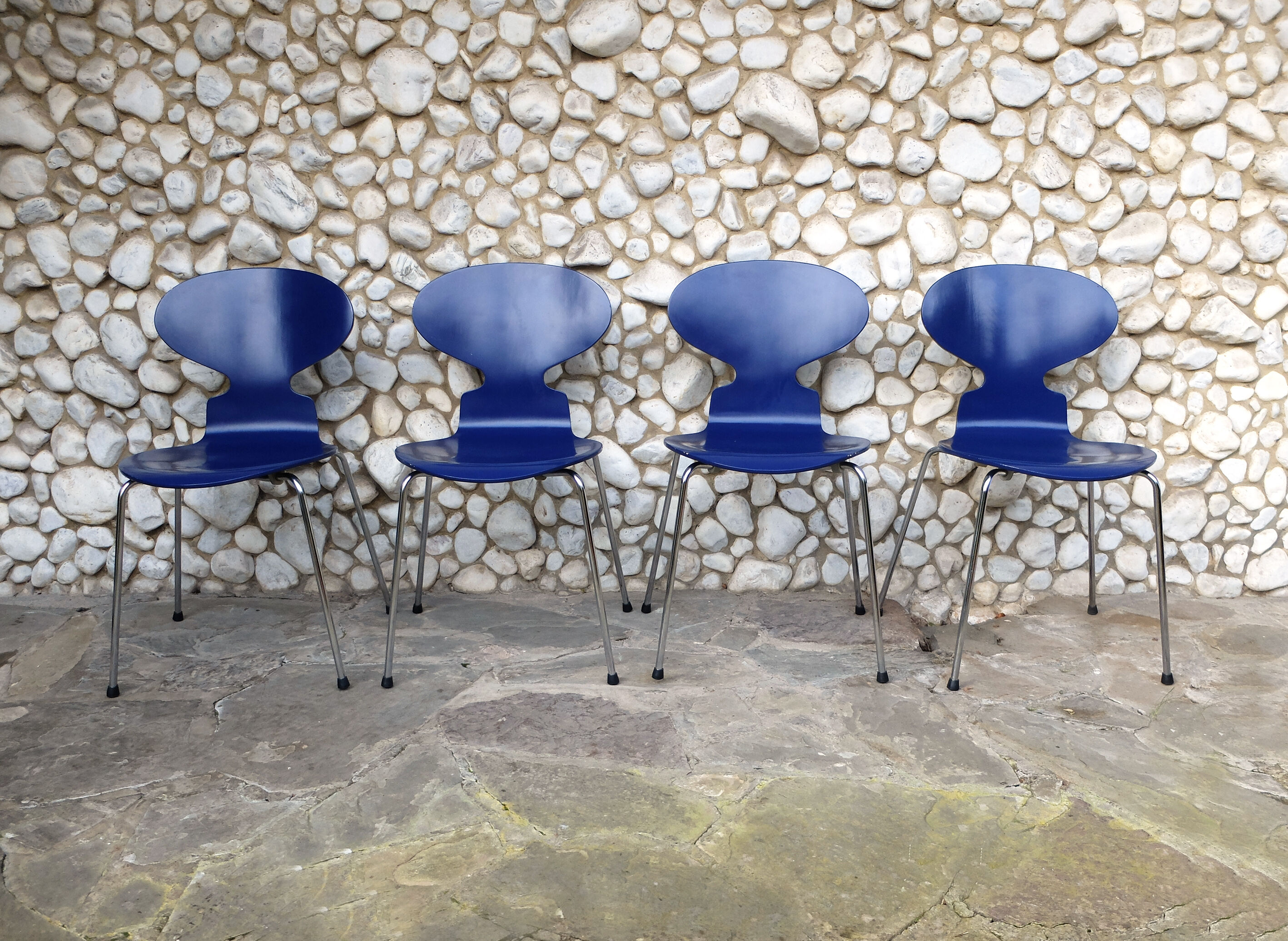 Suite of 4 ant chairs 3101 series 7 Arne Jacobsen for Fritz Hansen Ant chair