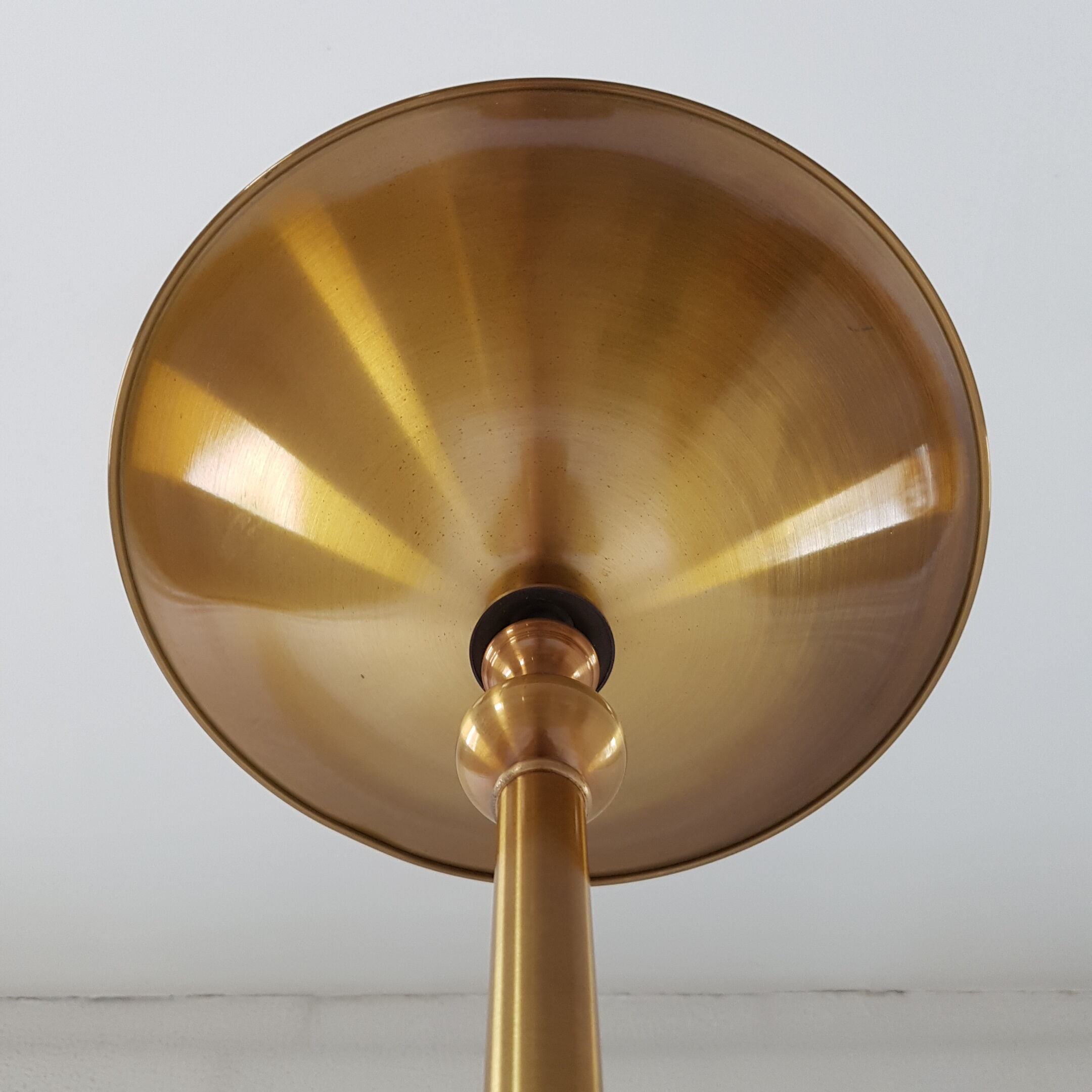 Lampadaire doré Lucien Gau Paris 1980