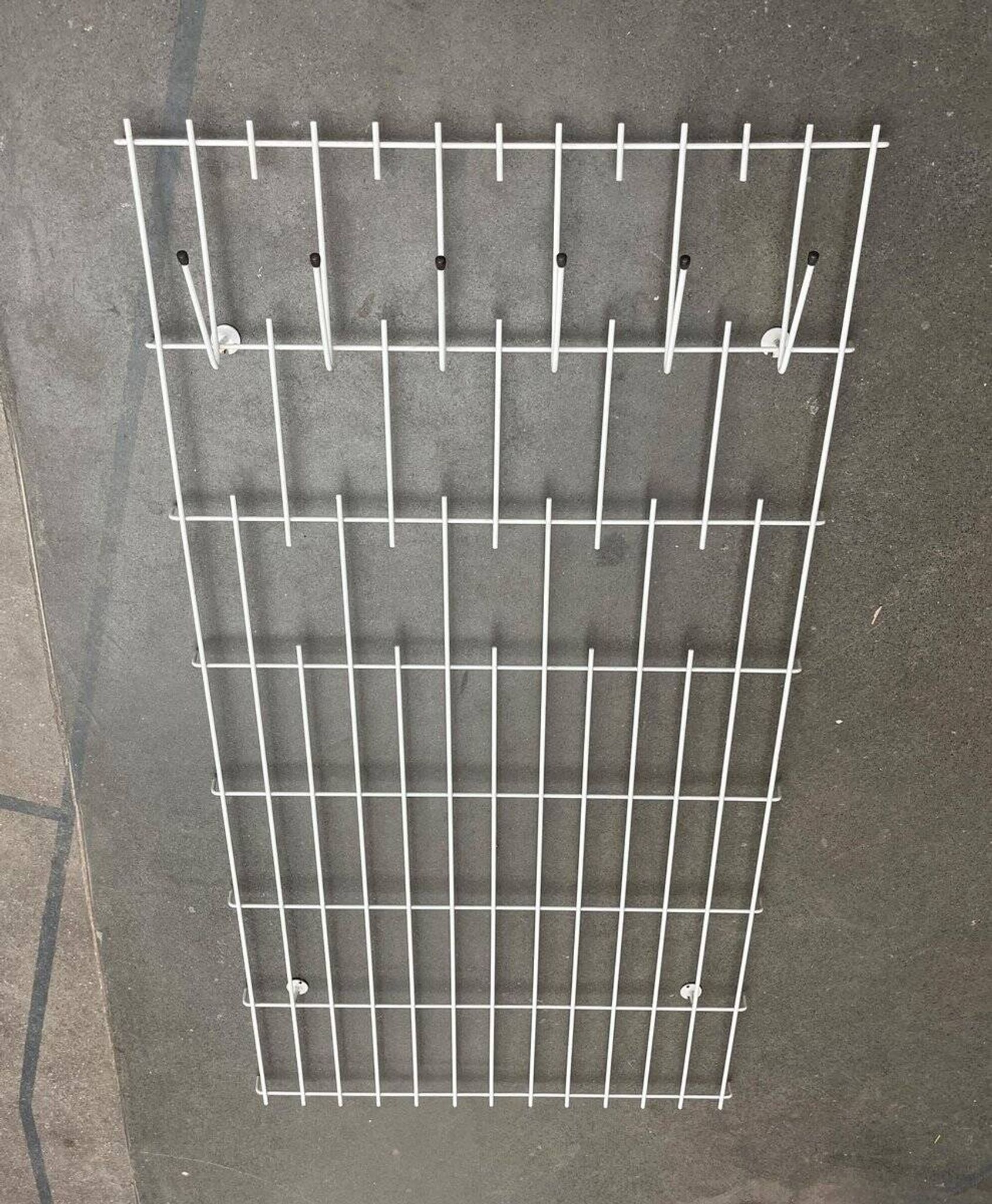 Minimalist German rope coat rack from the mid-century, 1960s.