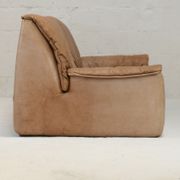 Cinna sofa. Circa 1970. Foam and "caramel" leather. 3 seats.