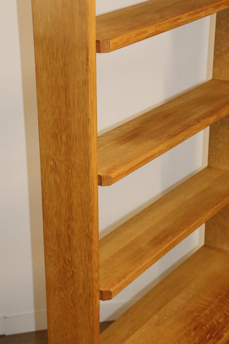 Guillerme and Chambron bookcase shelf in oak, 1960