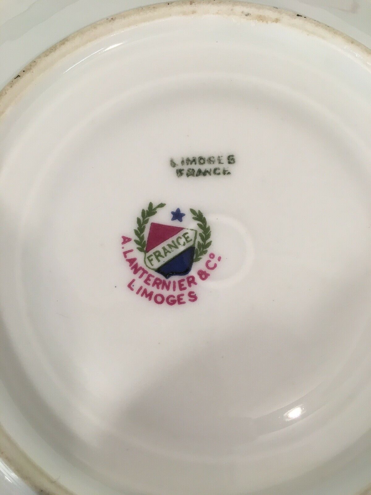 Set of 8 ancient porcelain saucers from Limoges a. Lanternier - cie