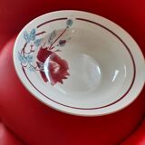 Hollow flat. Lunèville. Lyne model. Large red rose pattern.