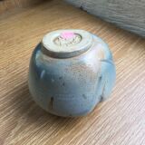 Vase artisanal forme libre bleu