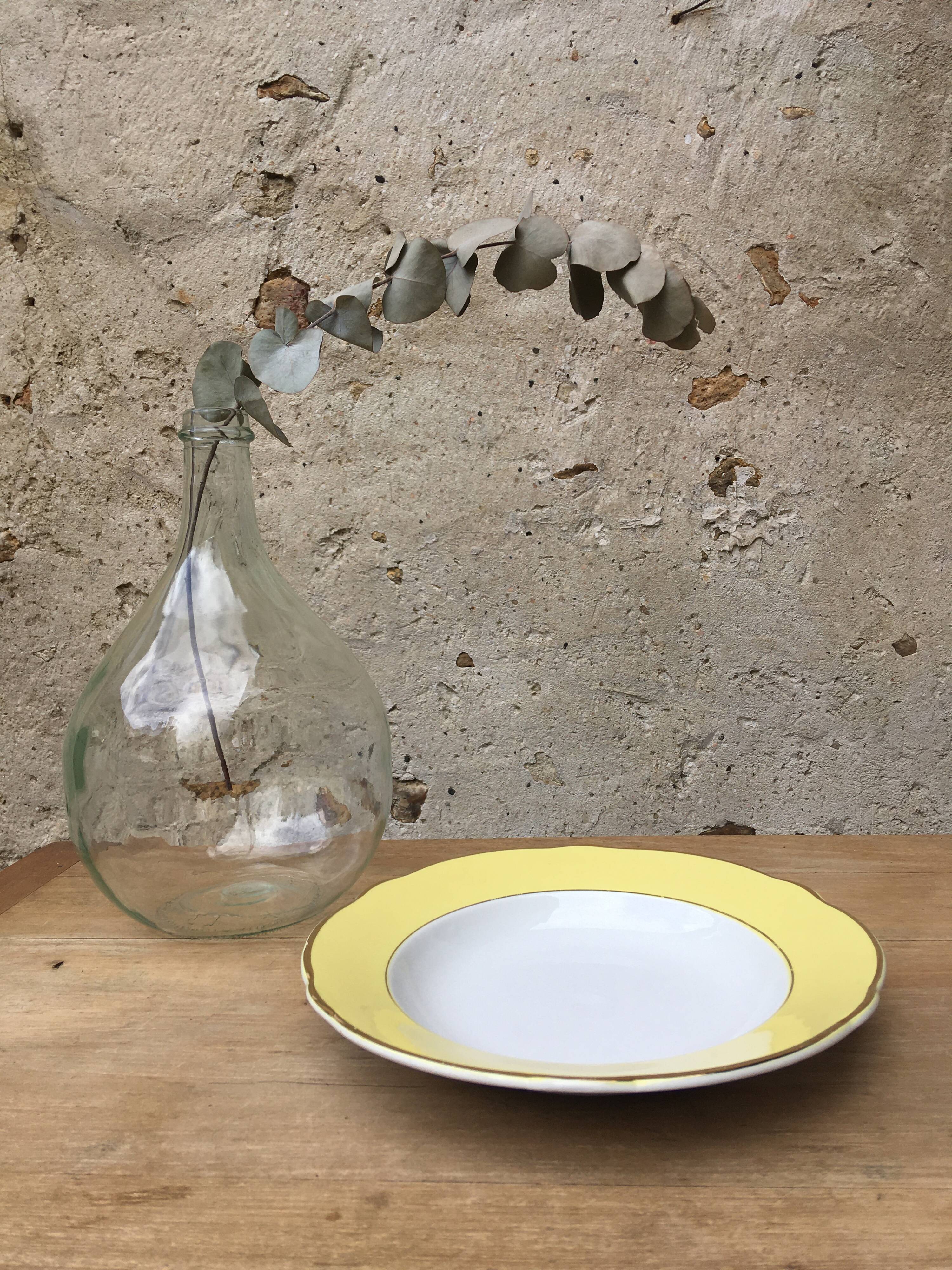 Yellow plates Lunéville