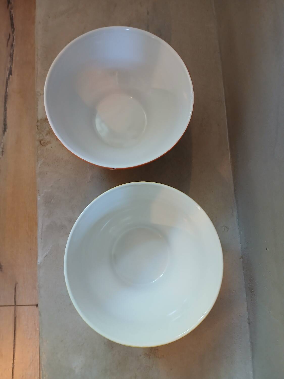 2 large polka dot bowls