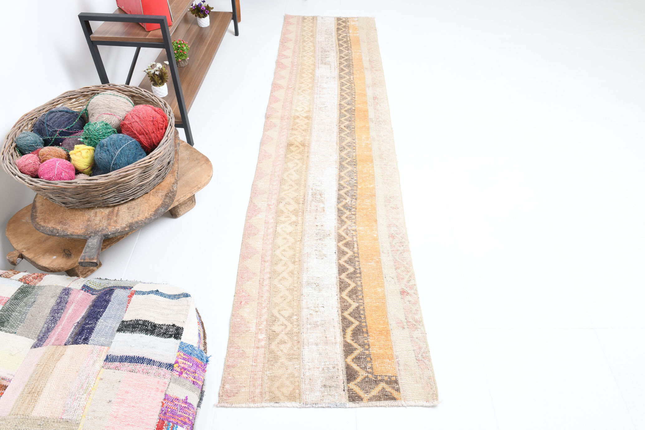 Vintage runner rug 268x63cm