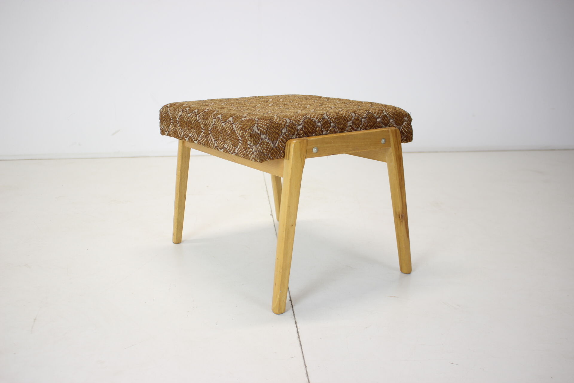 Mid-century wood stool or footstool/ton, 1966’s