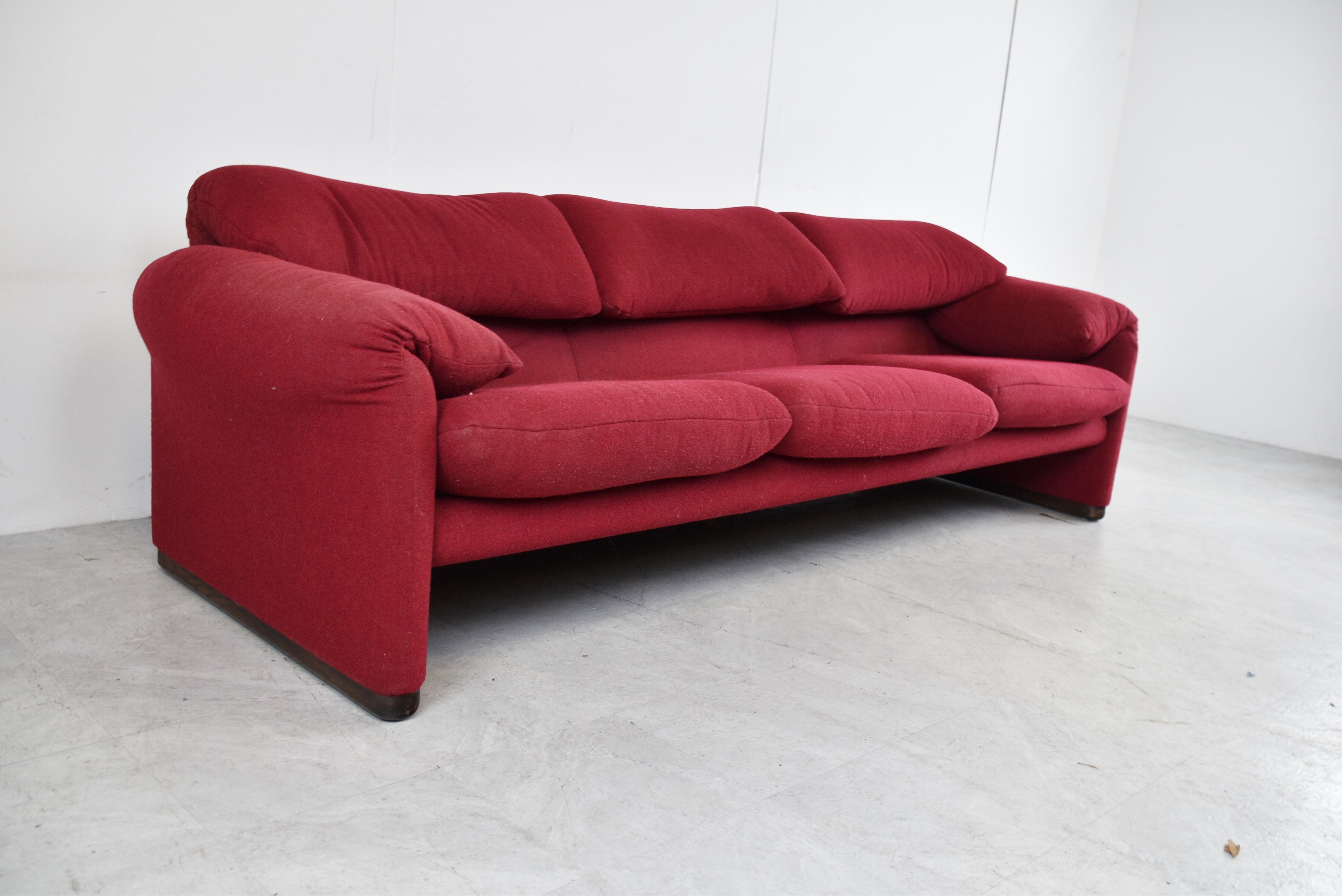 Maralunga 3 seater sofa by Vico Magistretti for Cassina