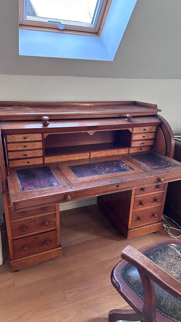 Beau bureau américain à cylindre vintage 20 eme siècle et sa chaise