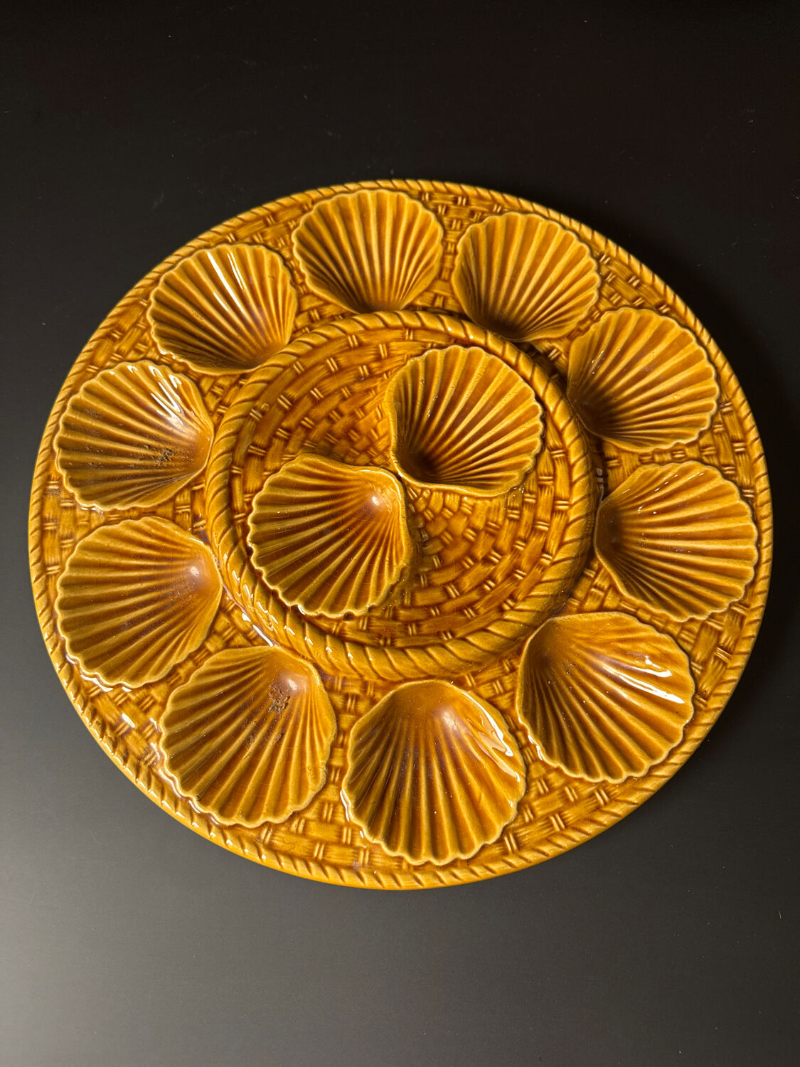 Oyster service Longchamp France – 12 plates + serving dish –