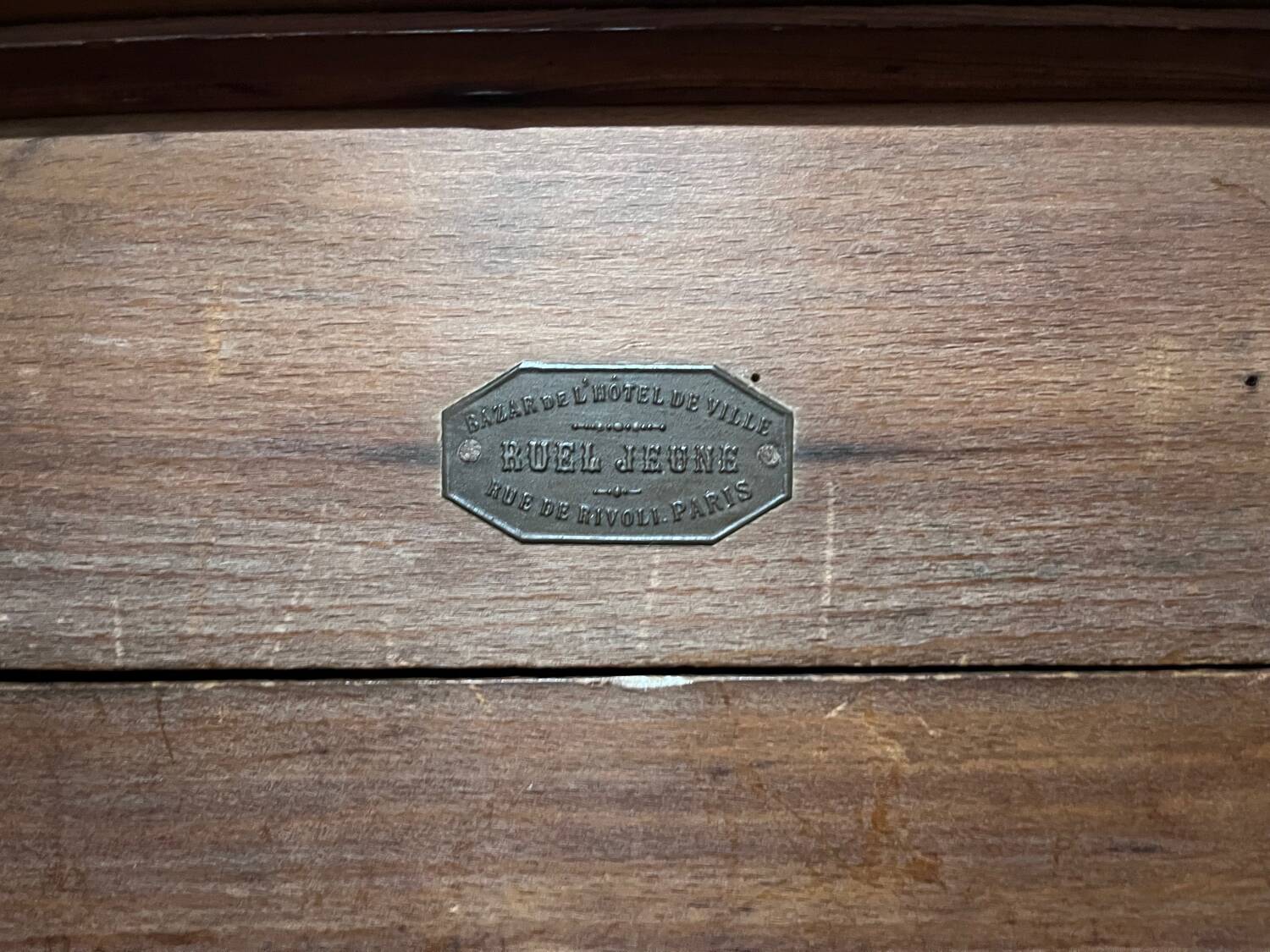 Small Parisian wardrobe