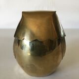 Empty box pockets owl