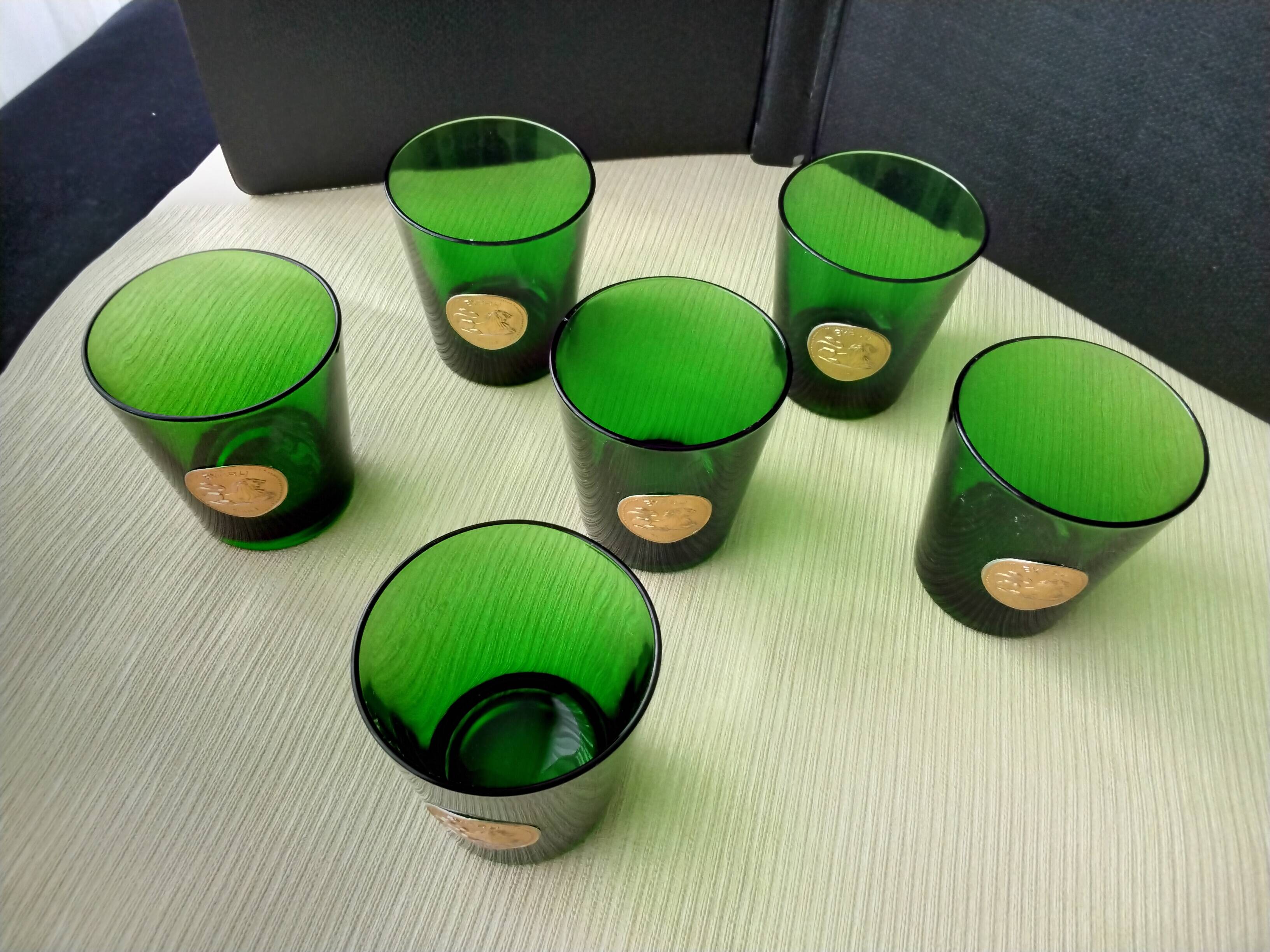 6 vintage glasses with gold medallions