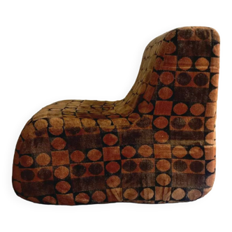 Space age foam chair with geometric pattern, 1960/1970 design.