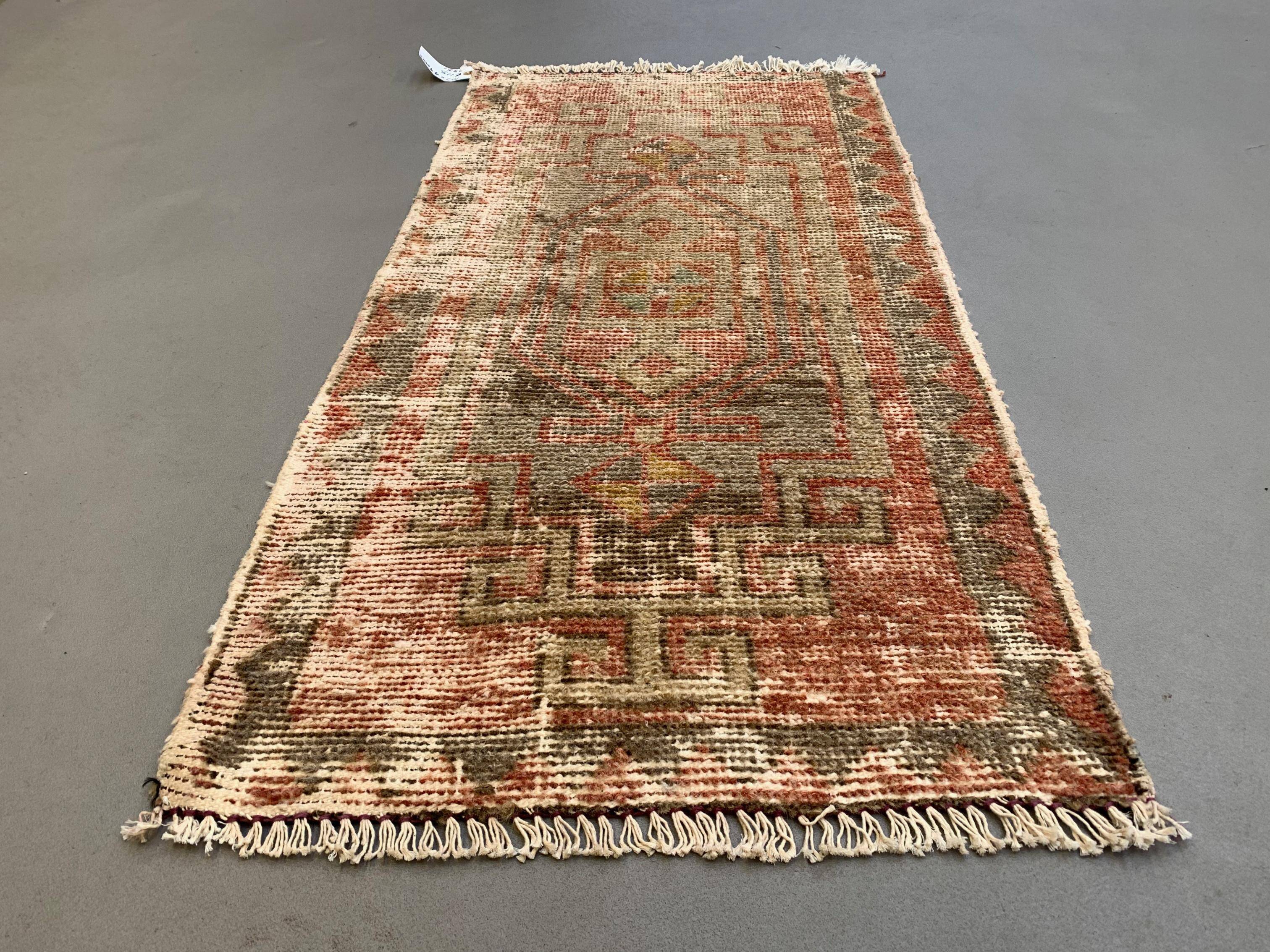 Small Vintage Turkish Rug 102x49 cm, Short Runner, Tribal, Shabby, Mini Carpet