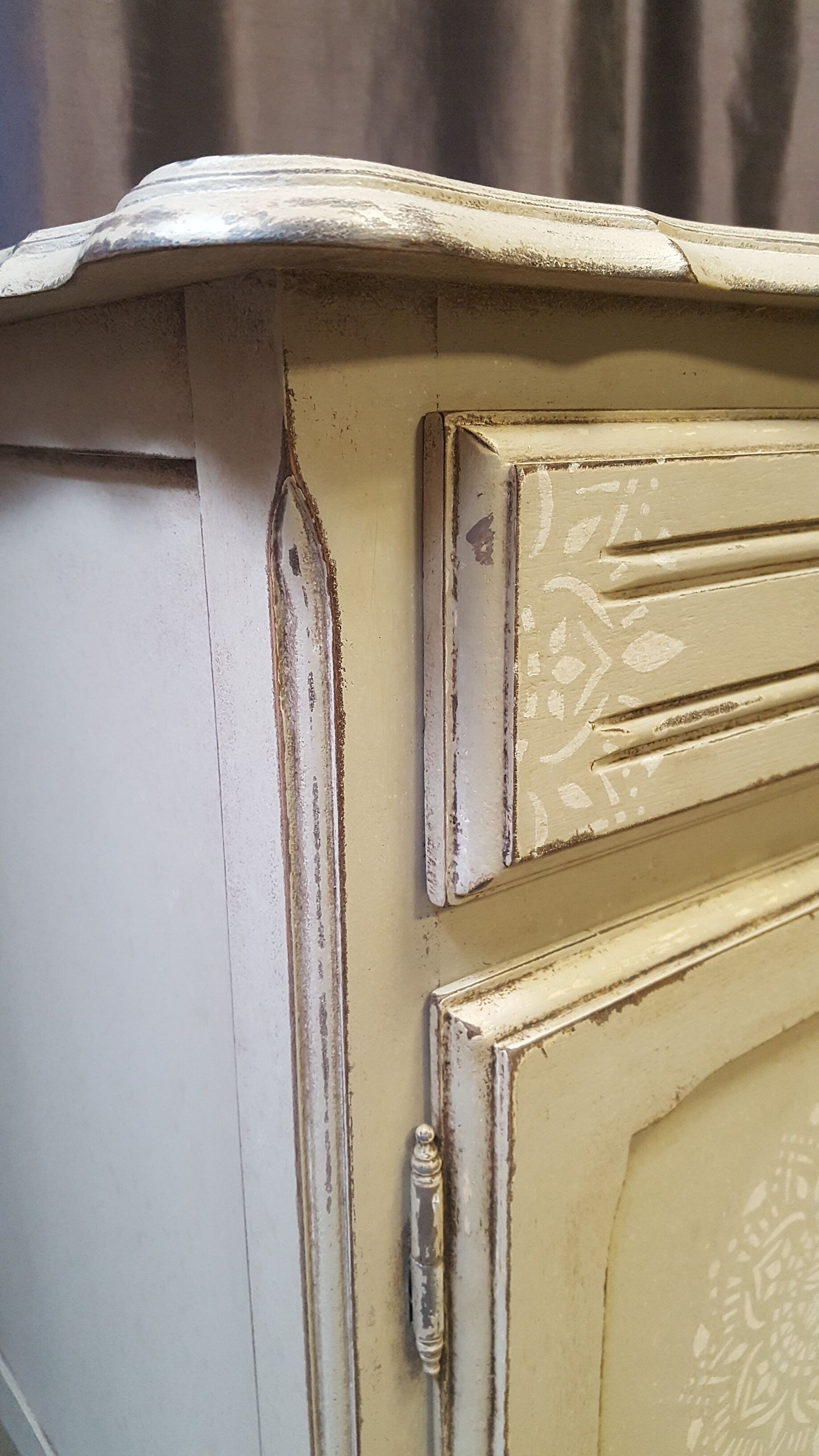 Buffet 2 doors 2 drawers redesigned