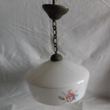 Suspension opaline motif fleurs