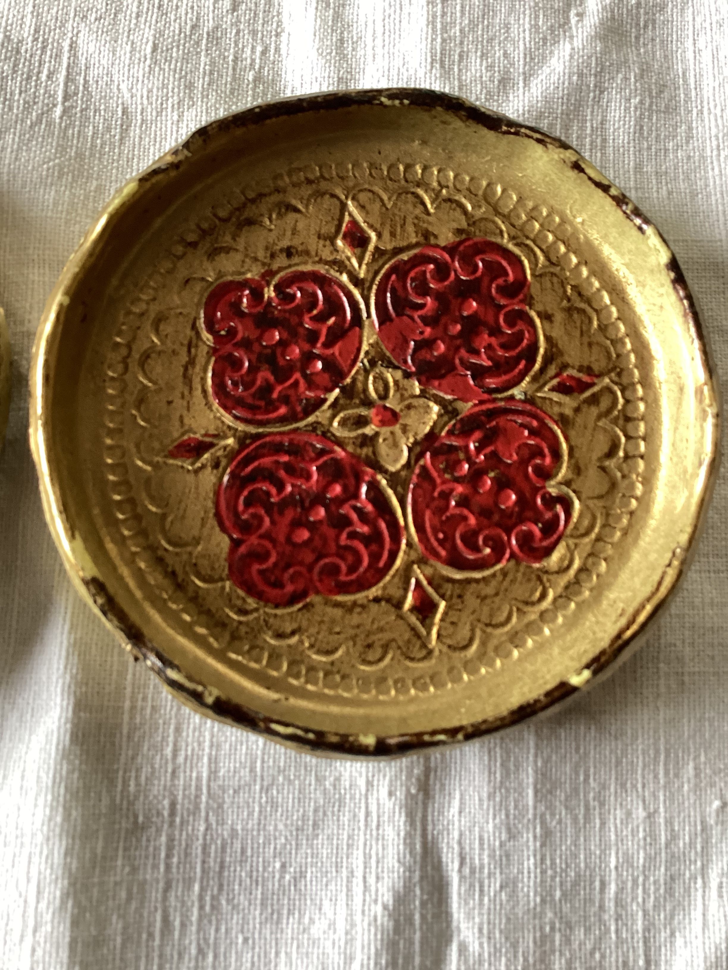 Set of six coasters with small plate