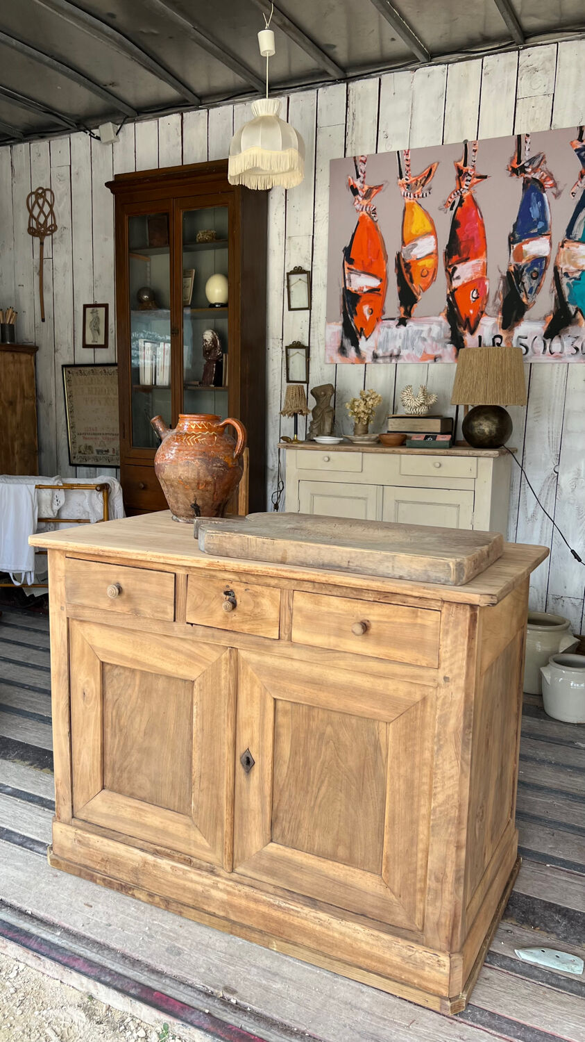 Small raw wood counter