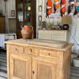 Small raw wood counter