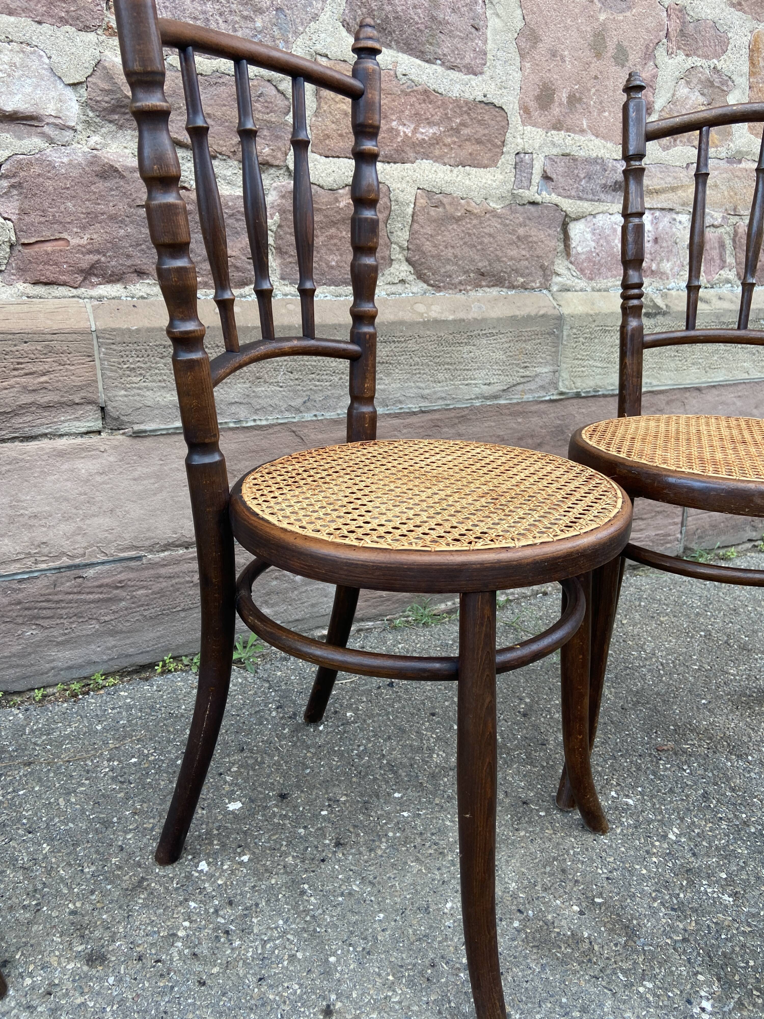 4 vintage curved wood coffee bistro chairs