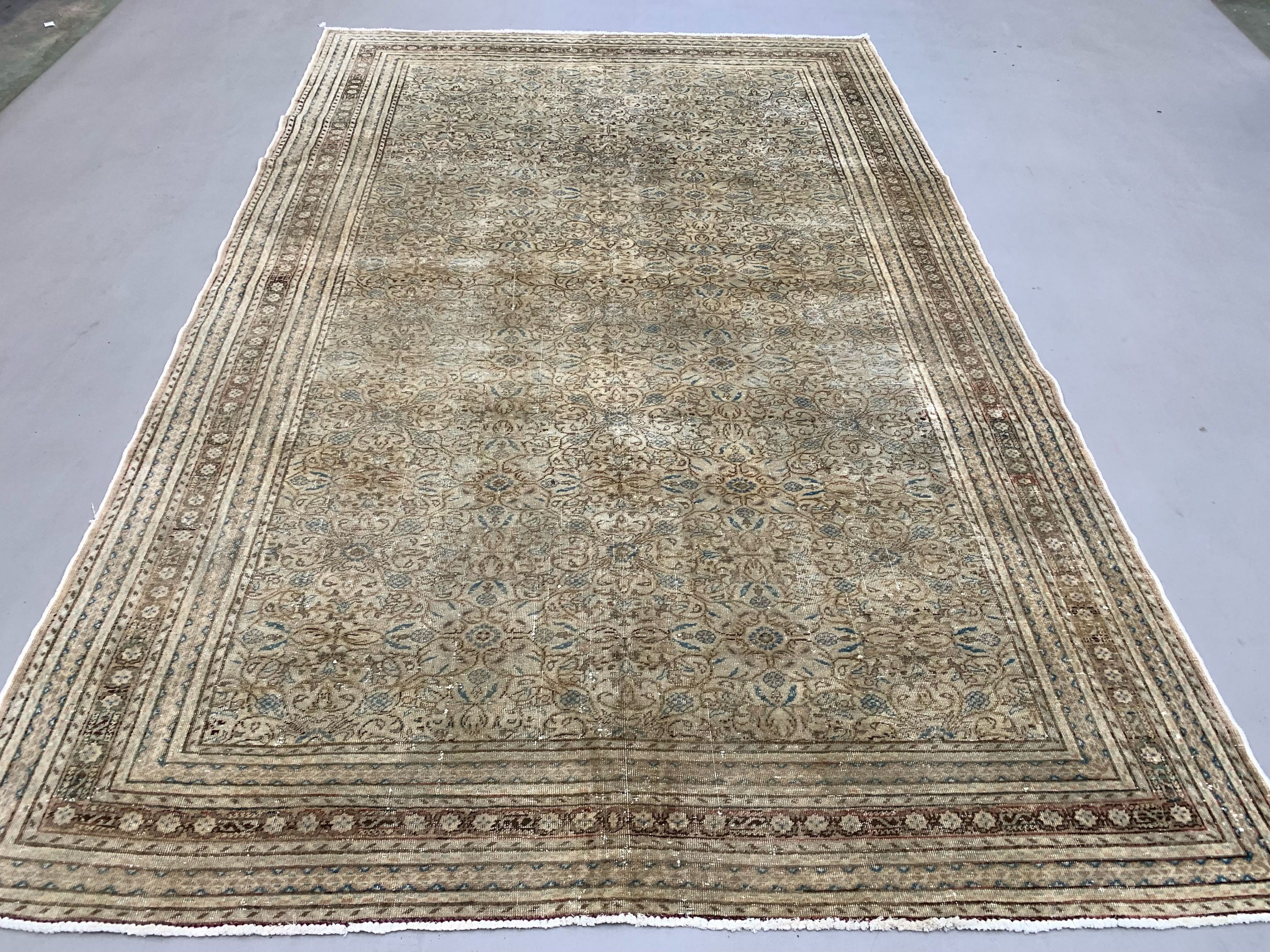 Vintage Turkish Rug 292x190 cm