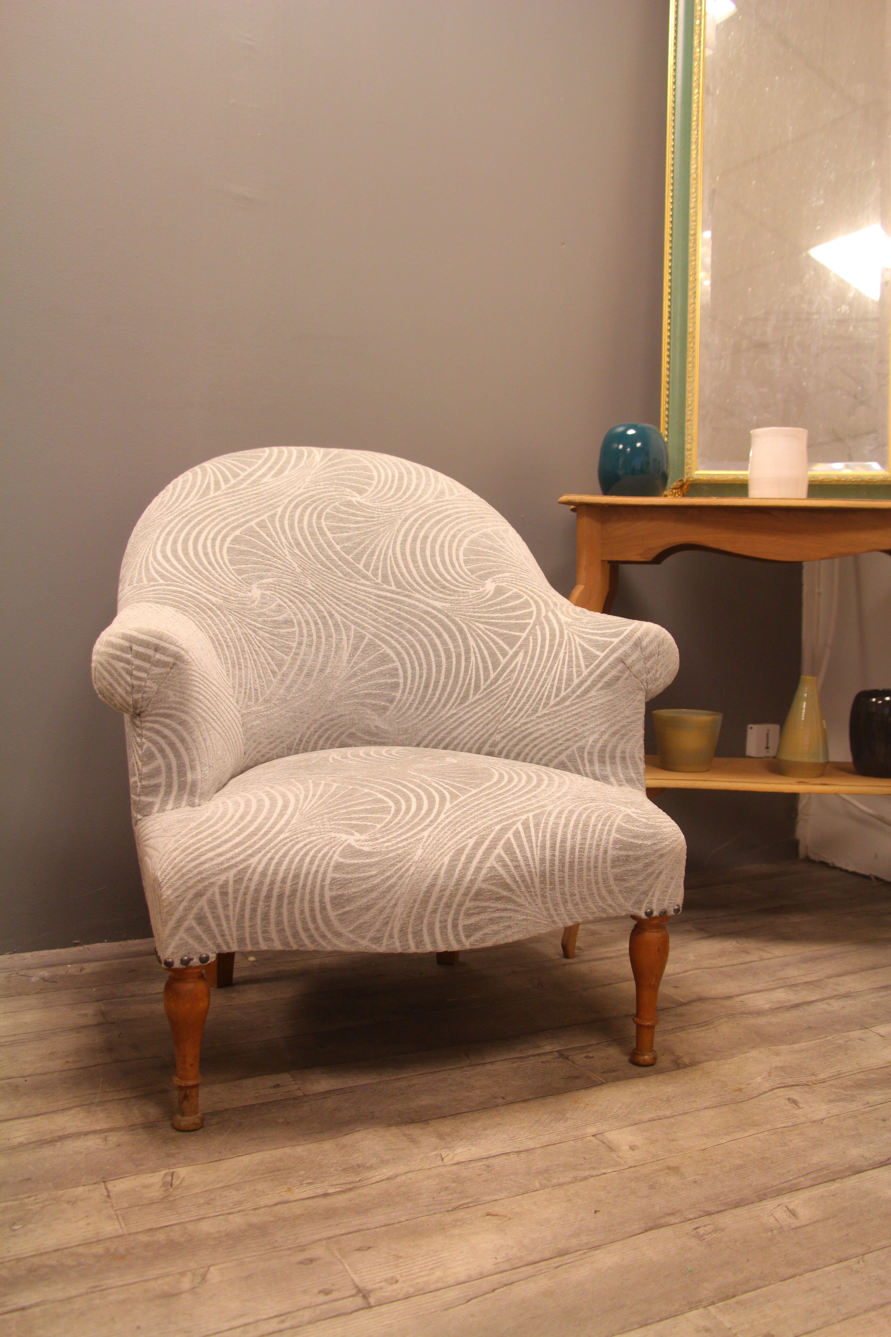 Toad armchair