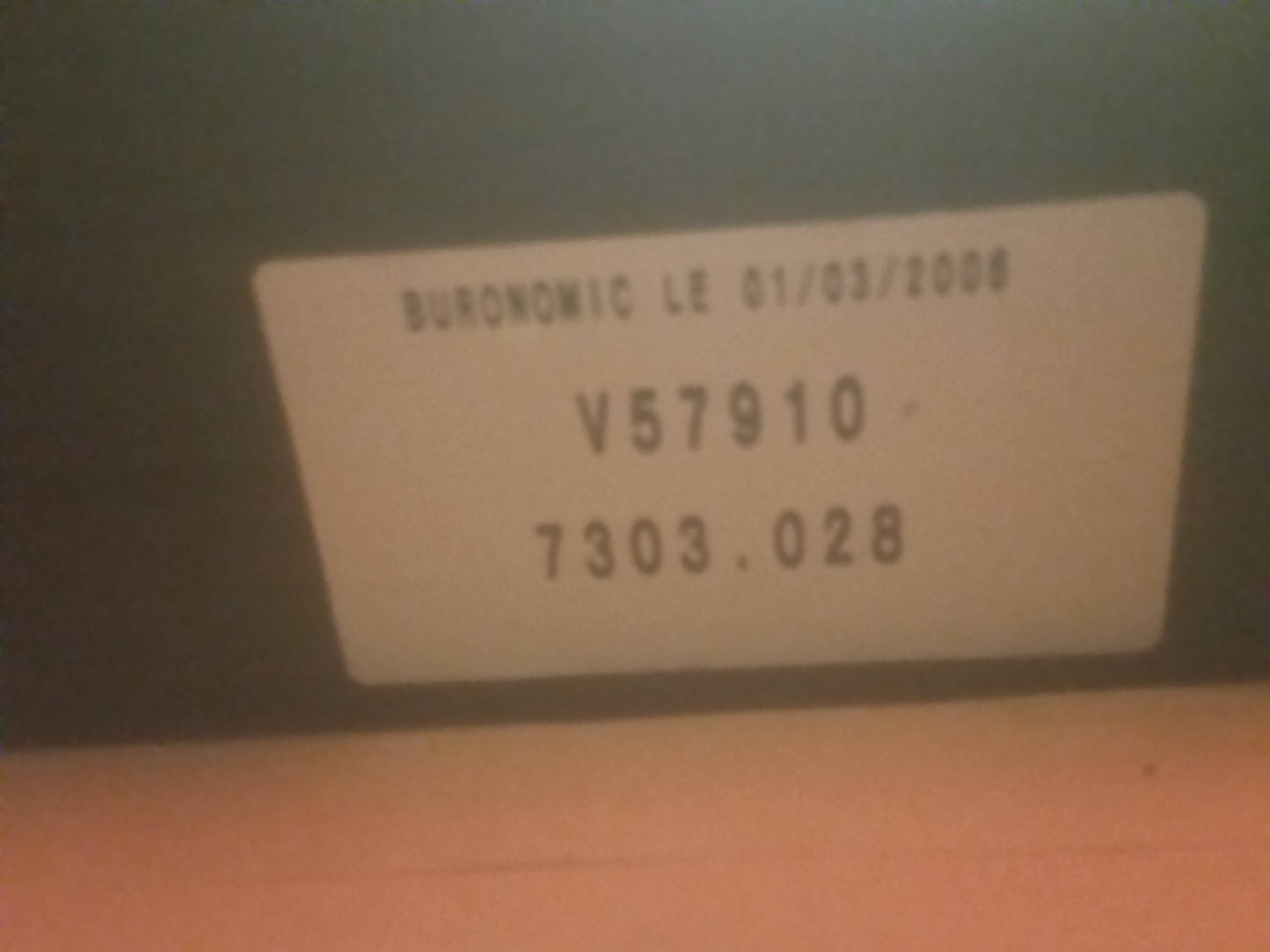 Office furniture; (buronomic; French manufacturer); in very good condition