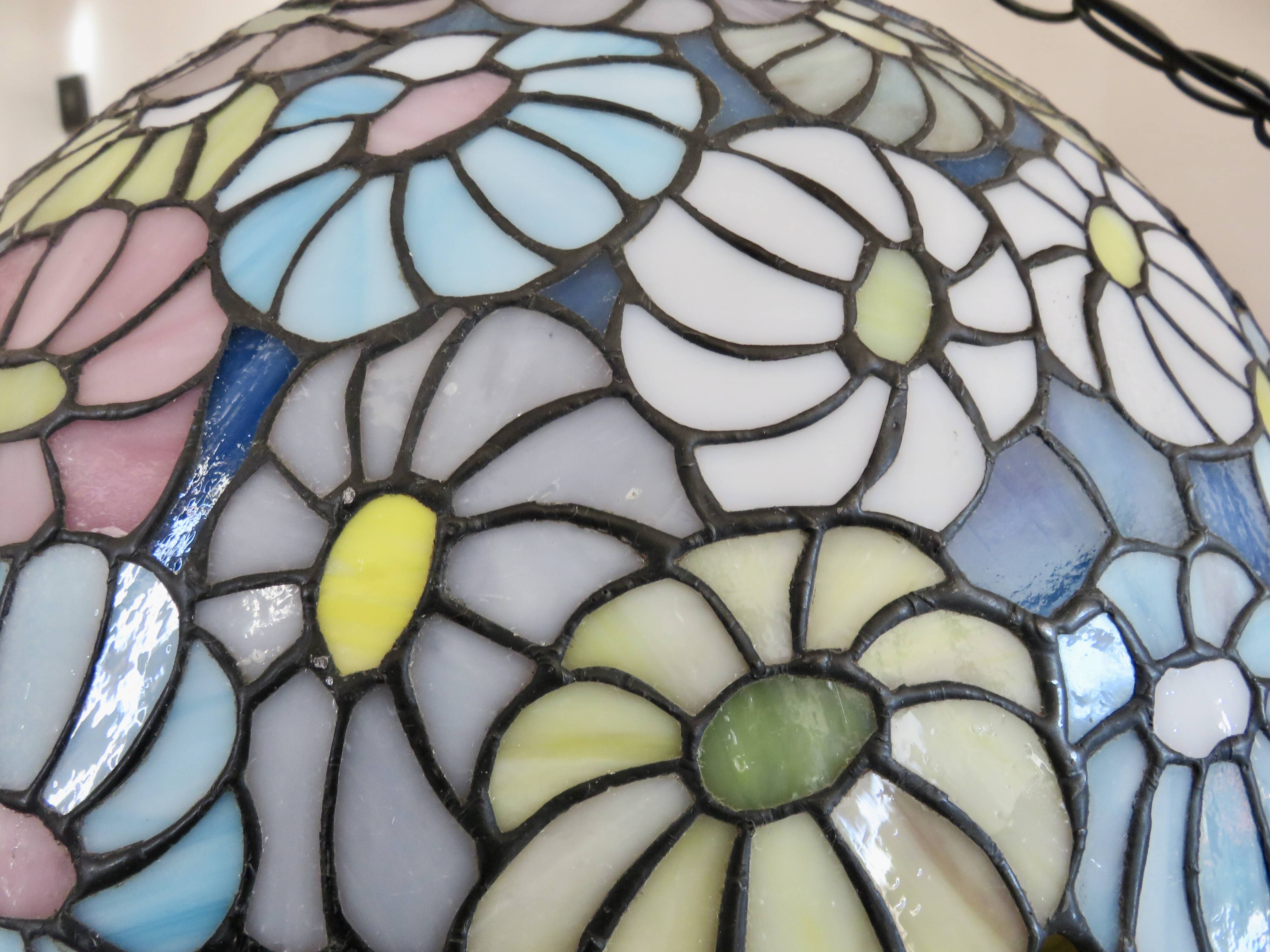 Tiffany glass paste floral suspension