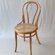 Chaise Thonet N°18, teinte merisier clair, vers 1890, cannée