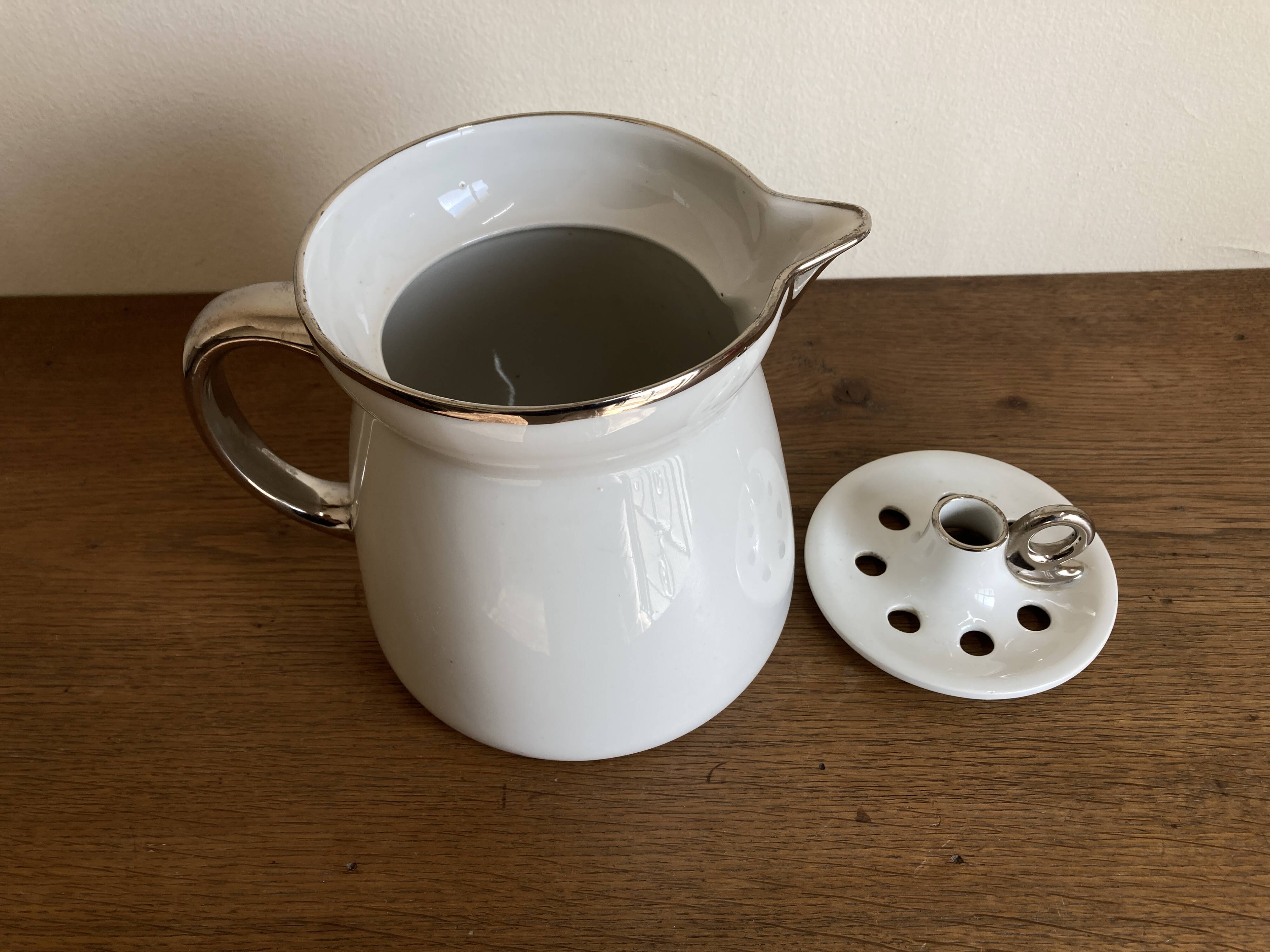 XXL modernist flowerpot pitcher vase in platinum and white porcelain
