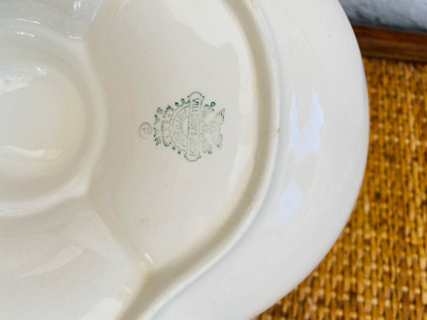 Compartmented serving dish