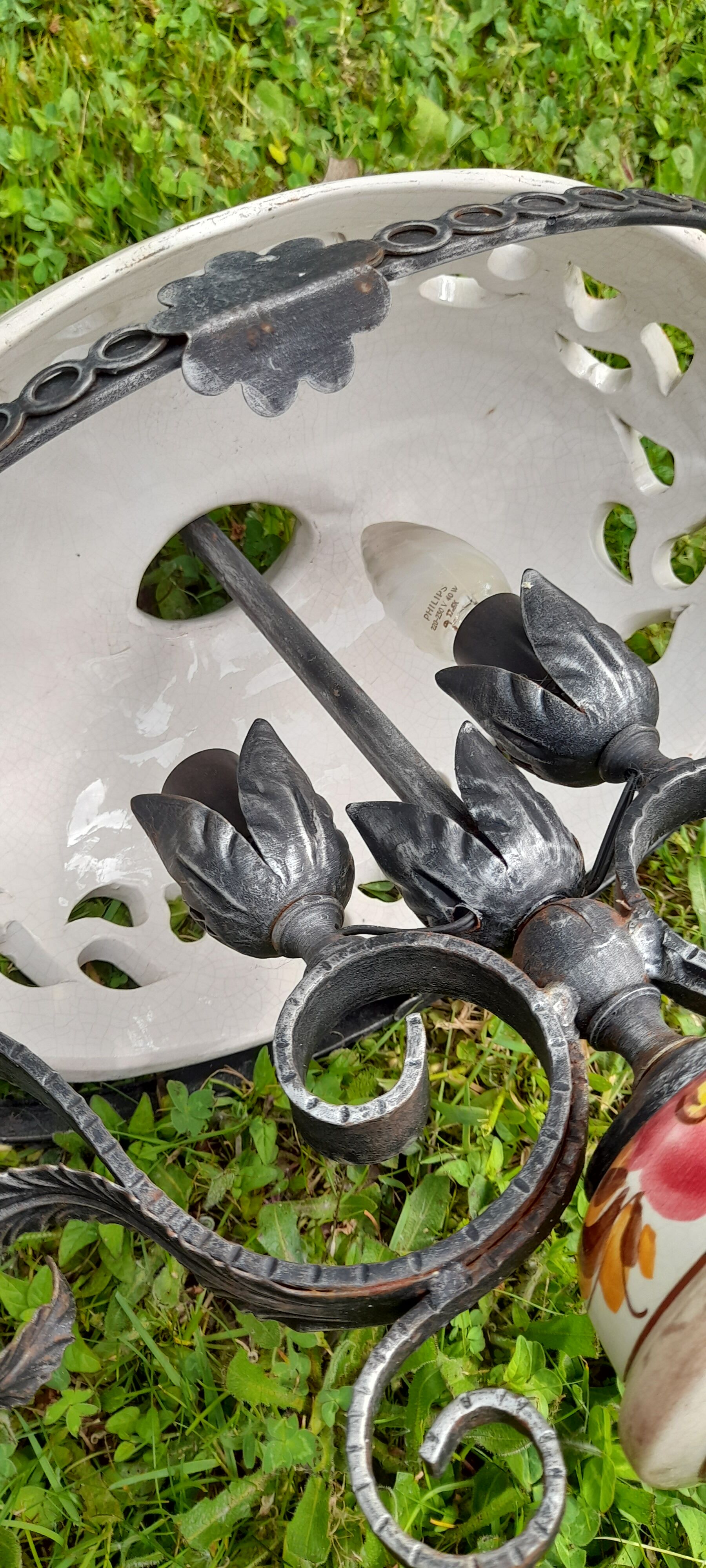 Suspension/chandelier old ceramic openwork flowers & wrought iron, circa 1960