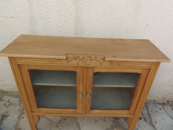 Desserte Art Déco en bois, 2 portes vitrées.