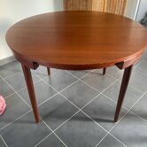 Hans Olsen table